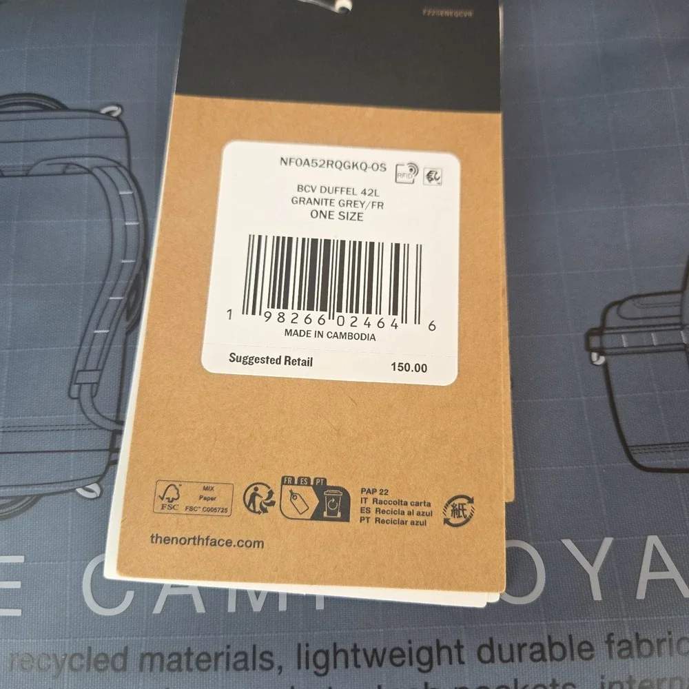 THE NORTH FACE Base Camp Voyager Duffel 42L NWT Granite Grey